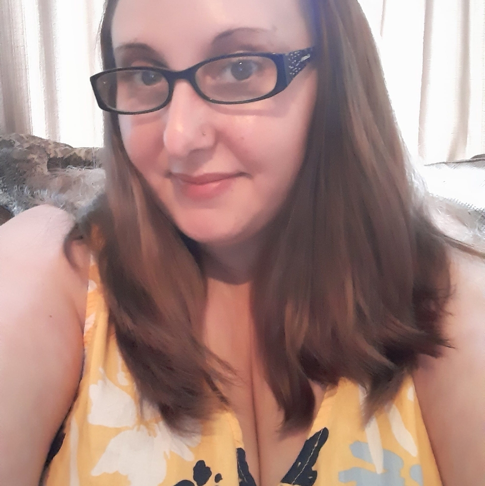 Meet your Posher, Nina
